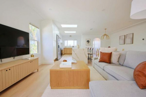 Chic 2B2B Apt w City Views near Sunset Blvd